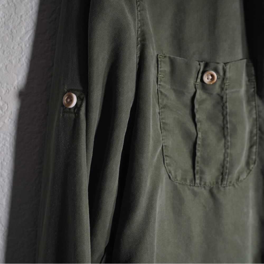 Tommy Bahama Shirt Women's SIZE Small PALM MOSS GREEN button down long sleeve - Picture 8 of 12